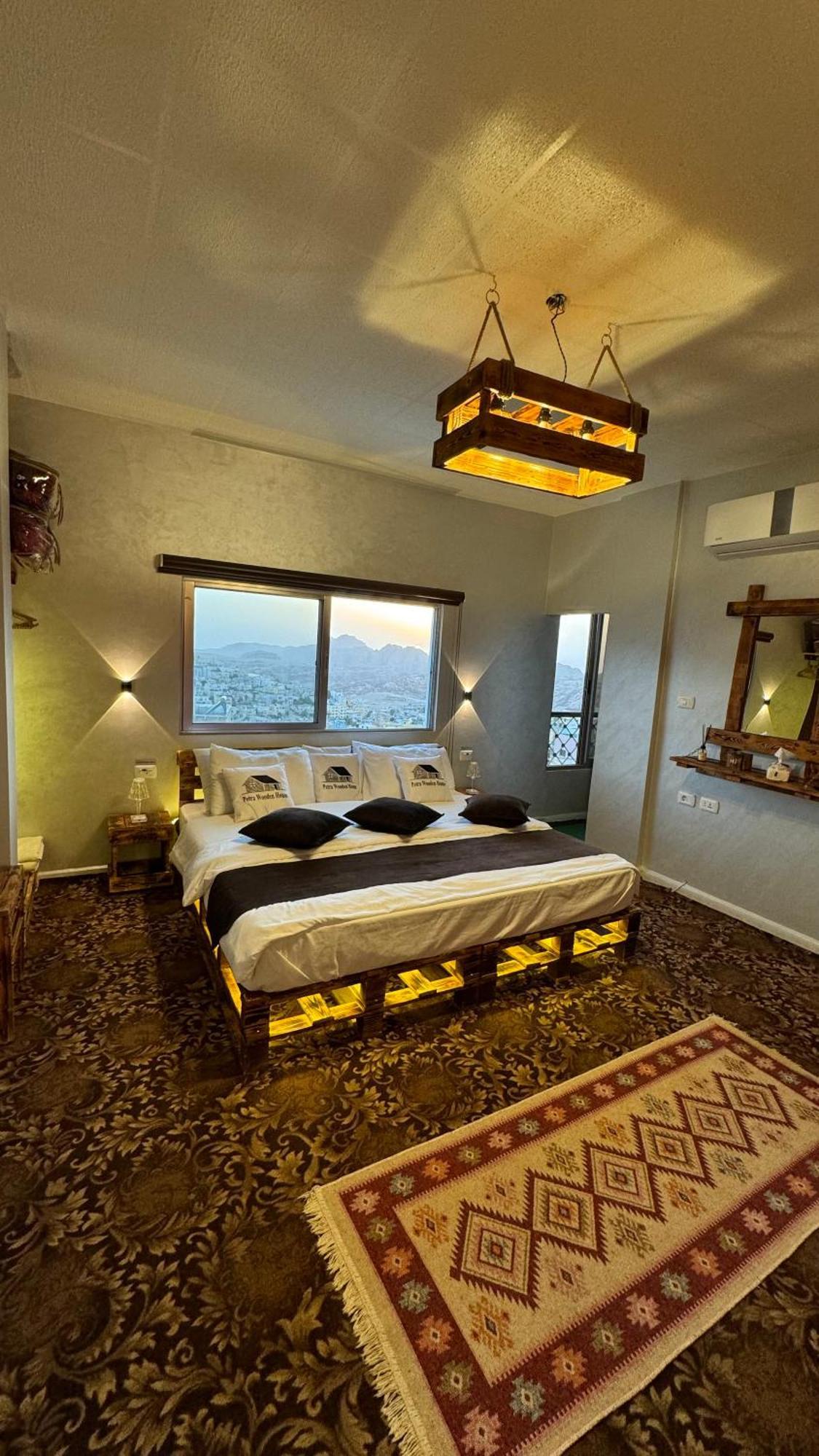 Ferienwohnung Petra Wooden House Wadi Musa Exterior foto